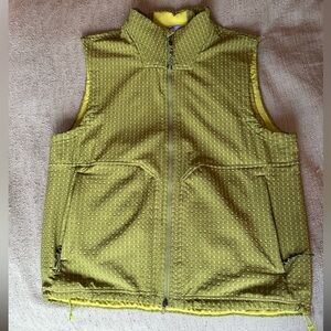 Lululemon Men's Water Repellent Grid
Fleece Hiking Vest Size Large